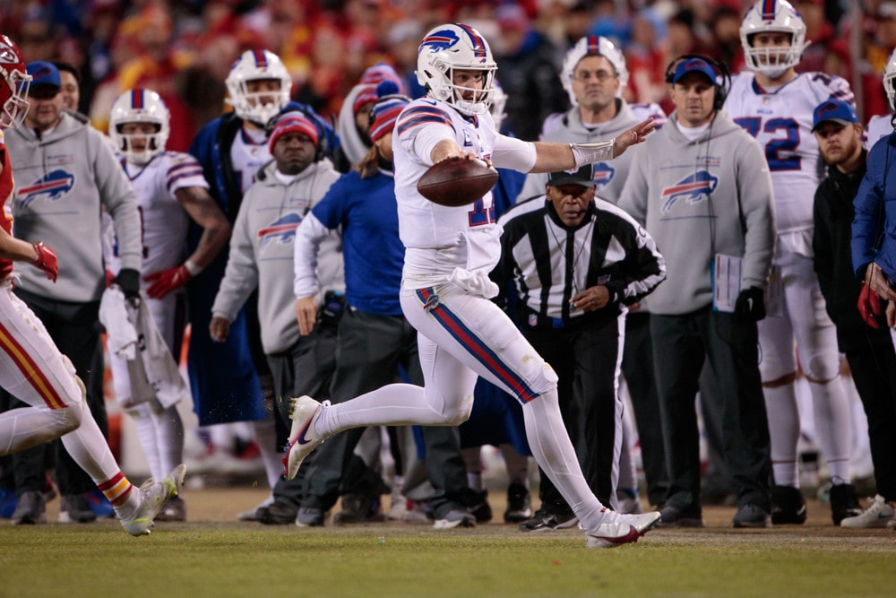 DraftKings Showdown: Kansas City Chiefs vs. Buffalo Bills Monday